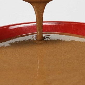 Goldene Sesampaste Stillife