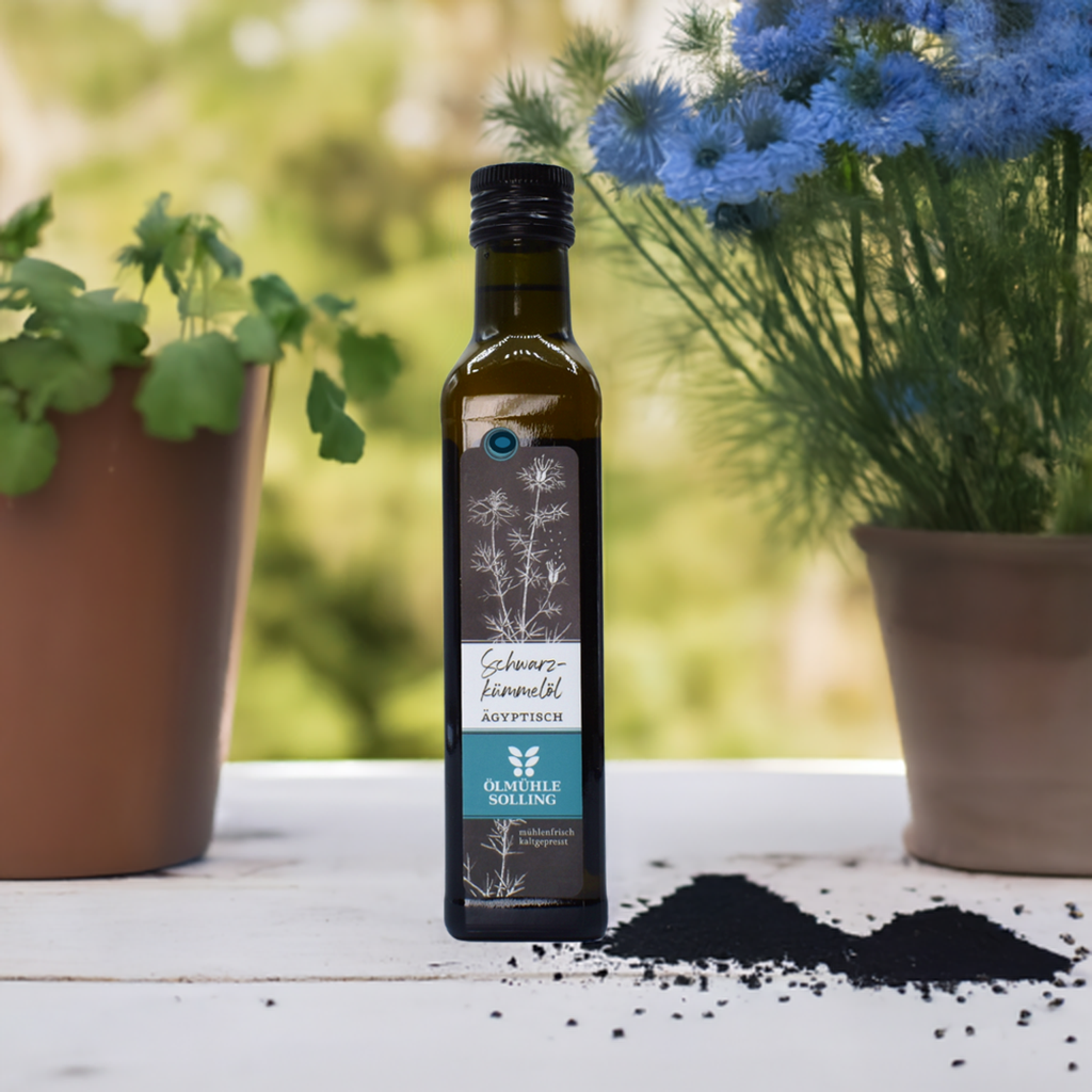 Schwarzkümmelöl Stillife