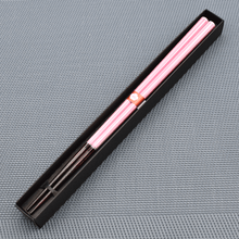 Load image into Gallery viewer, Japanische Essstäbchen gestreift rosa pink

